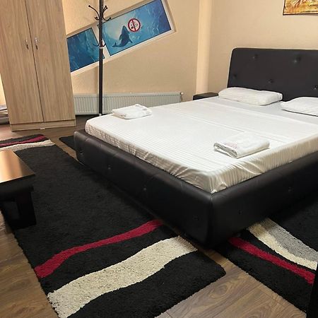 Hotelwhite Gjilan Eksteriør bilde