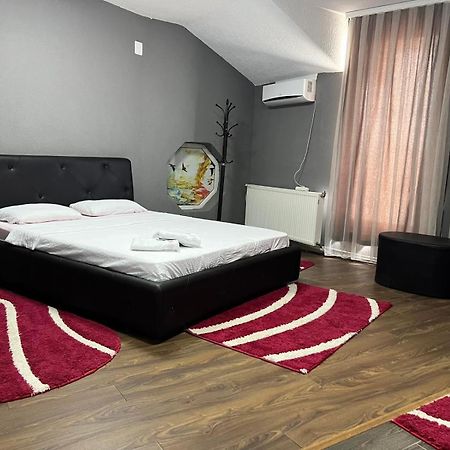 Hotelwhite Gjilan Eksteriør bilde