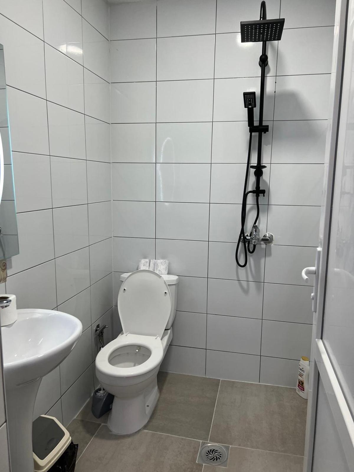 Hotelwhite Gjilan Eksteriør bilde